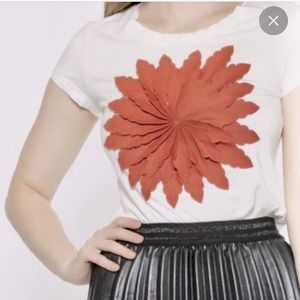 GRACIA Tee / Size: Small / Color: White & Rust